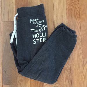 Hollister Capri sweatpants